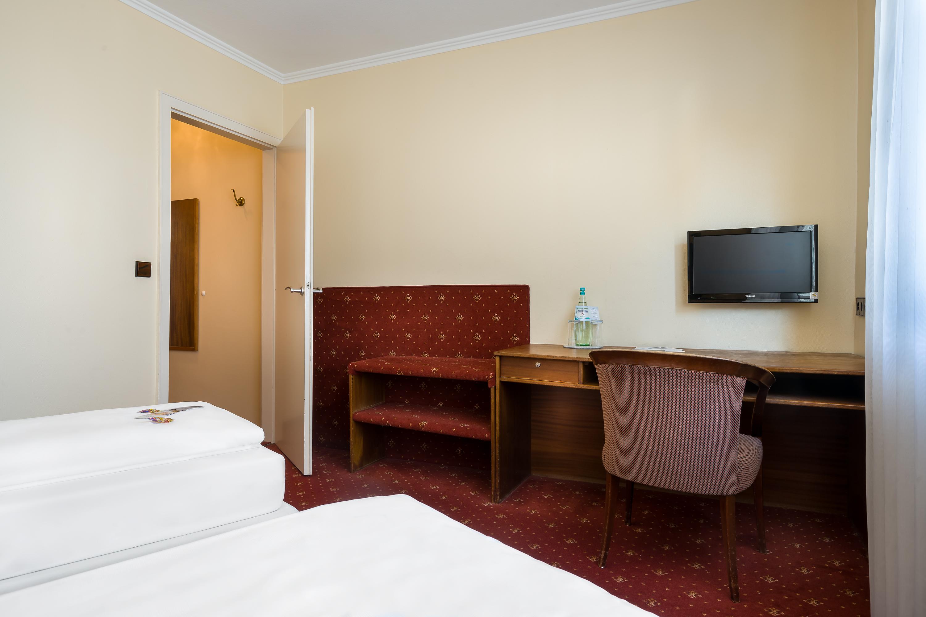 Plaza Inn Rieker Stuttgart Hauptbahnhof Eksteriør billede