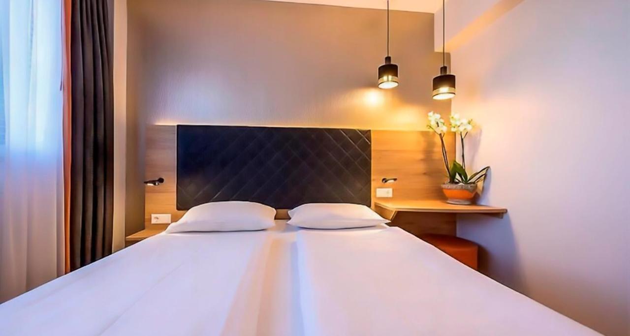 Plaza Inn Rieker Stuttgart Hauptbahnhof Eksteriør billede