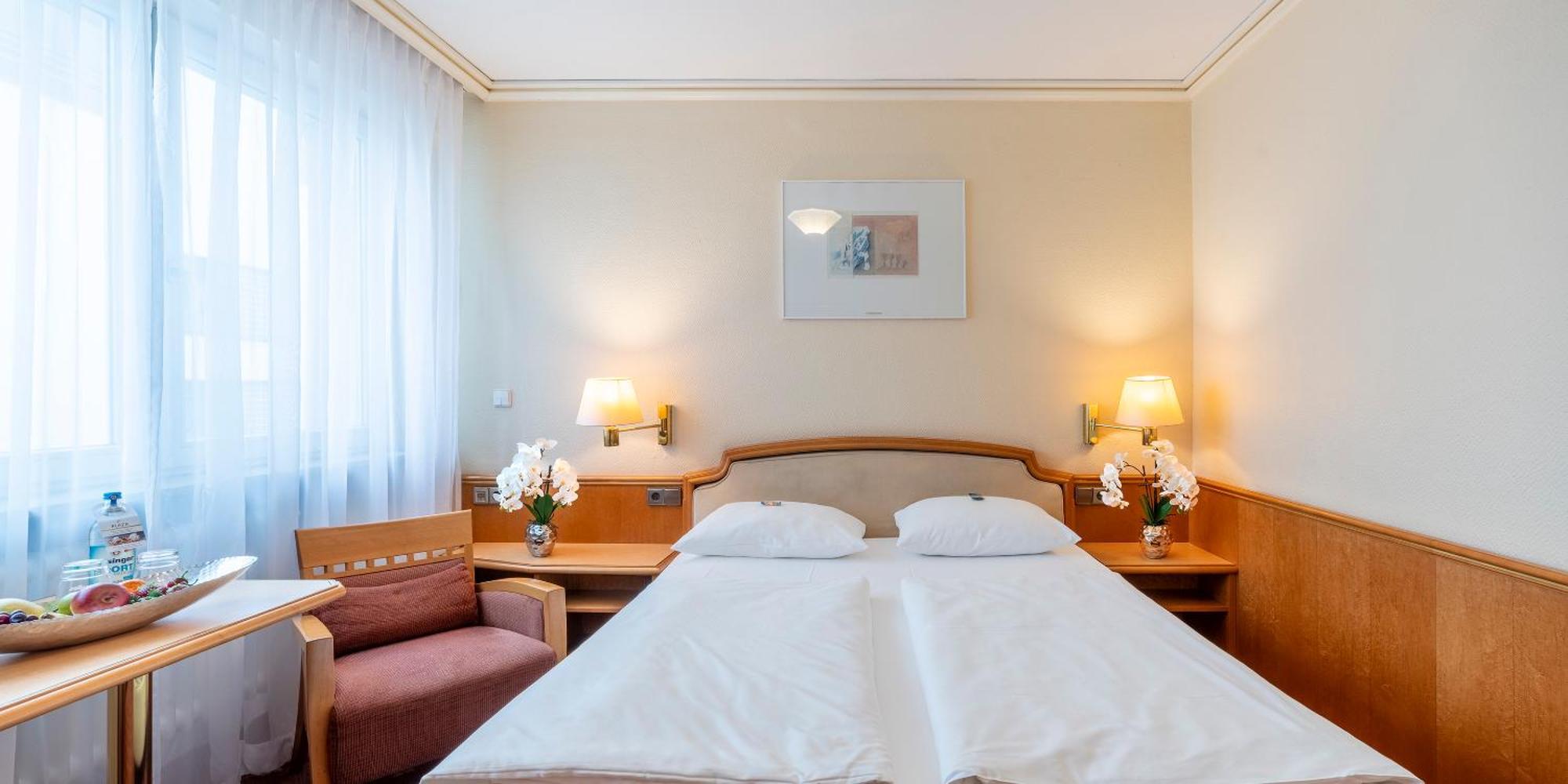 Plaza Inn Rieker Stuttgart Hauptbahnhof Eksteriør billede
