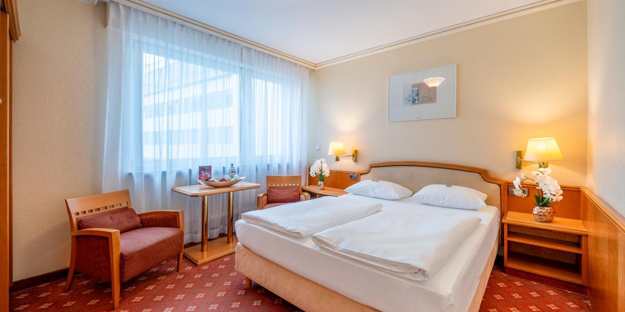 Plaza Inn Rieker Stuttgart Hauptbahnhof Eksteriør billede